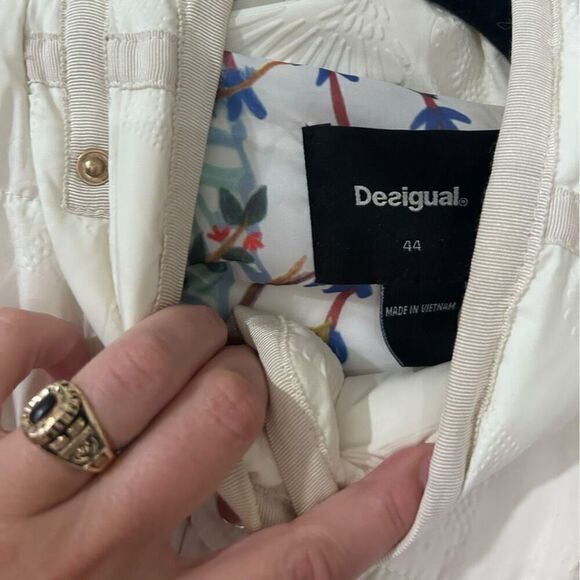 Desigual Embossed Floral Slim Padded Inga Puffer Jacket Size EU 44 US 10 Winter - Picture 8 of 13